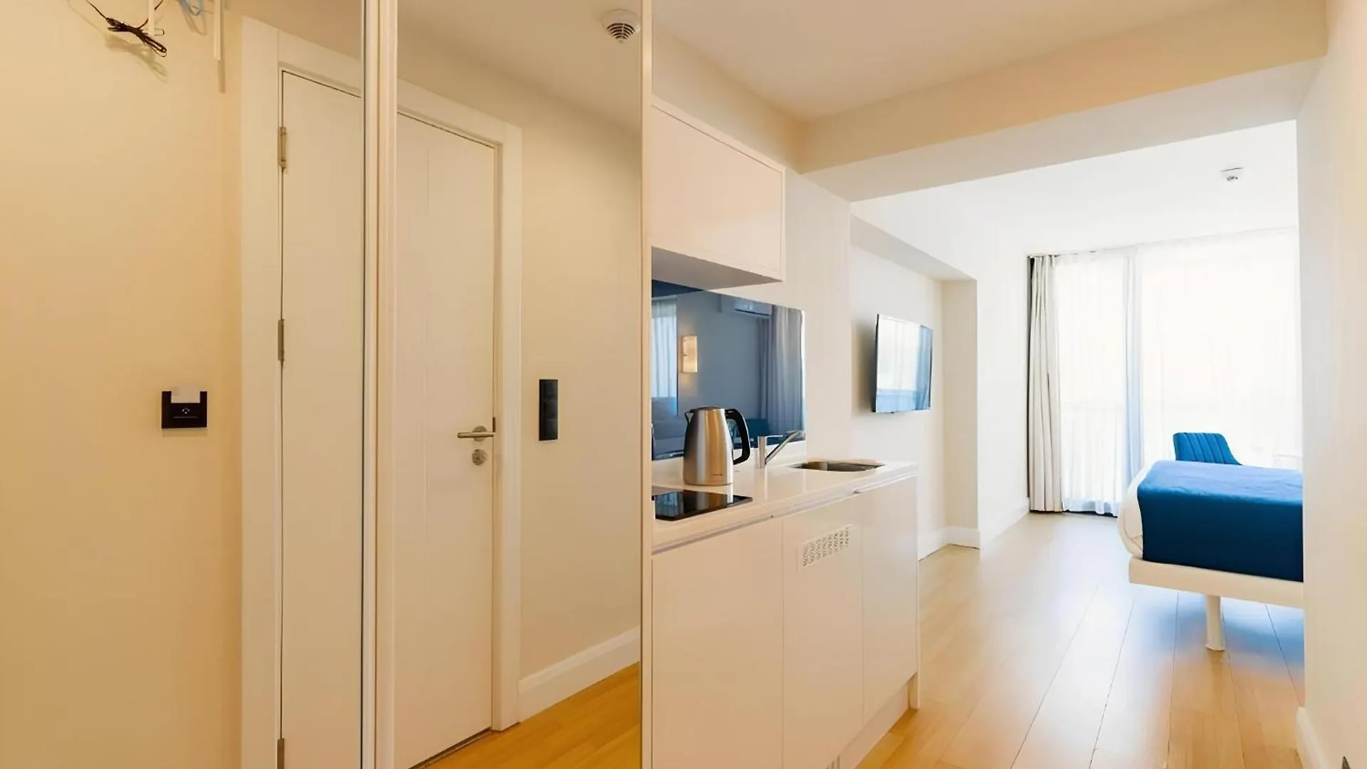 Seaside Aparthotel In Orbi City バトゥーミ 0*,
