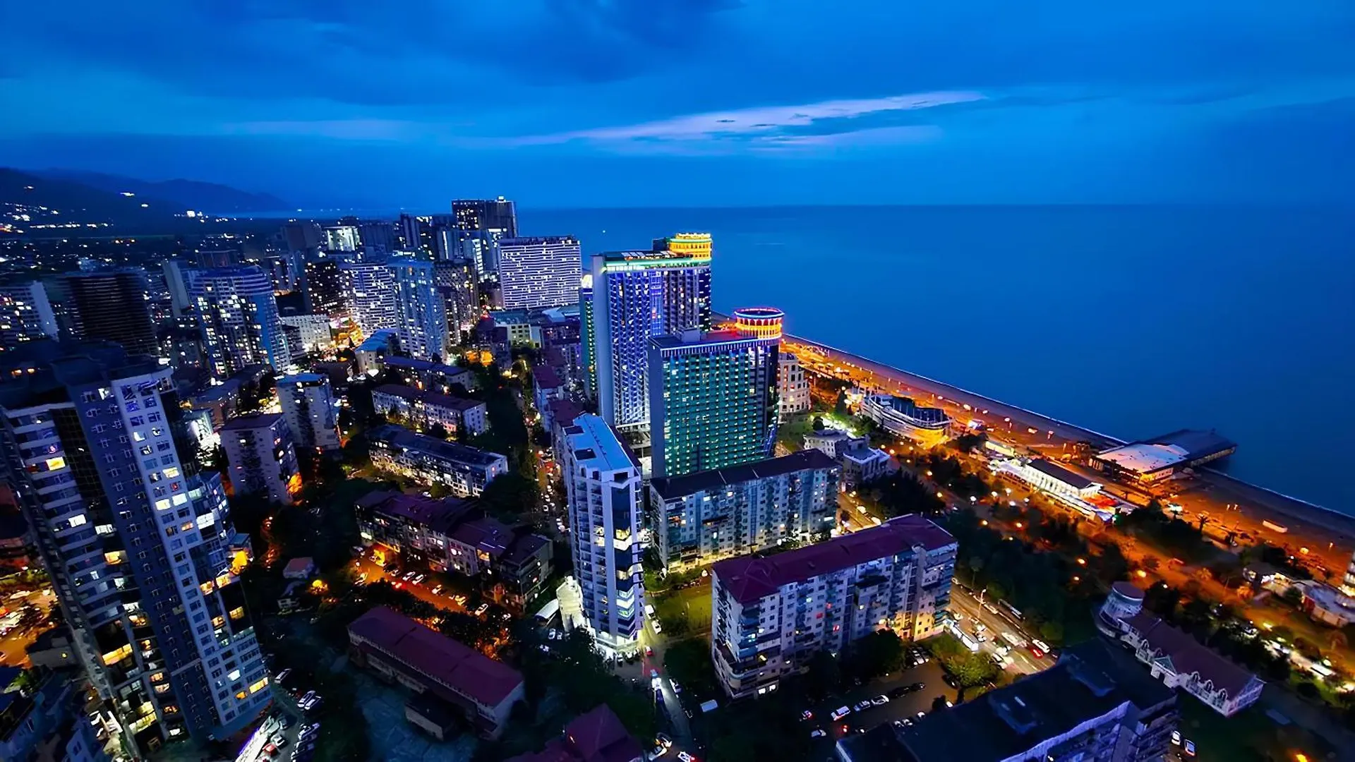 Seaside Aparthotel In Orbi City バトゥーミ