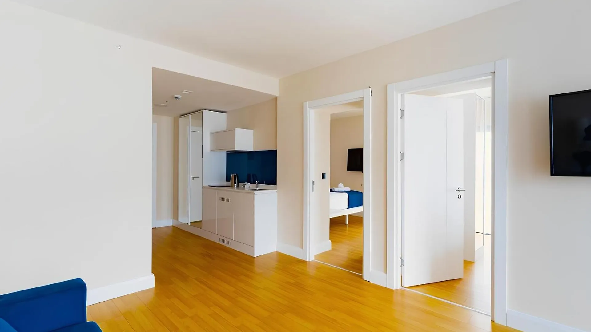 Seaside Aparthotel In Orbi City バトゥーミ