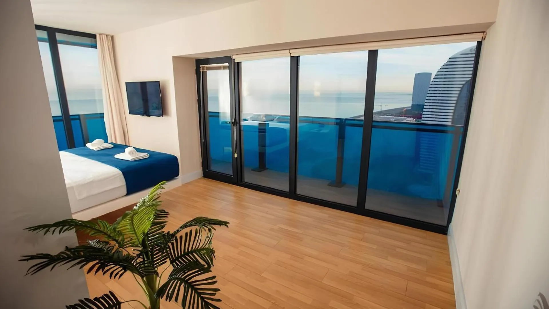 Seaside Aparthotel In Orbi City バトゥーミ アパート