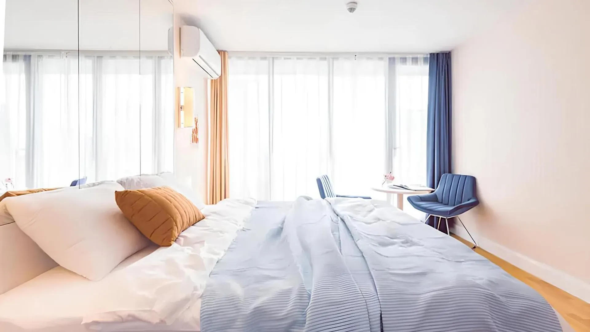 アパート Seaside Aparthotel In Orbi City バトゥーミ
