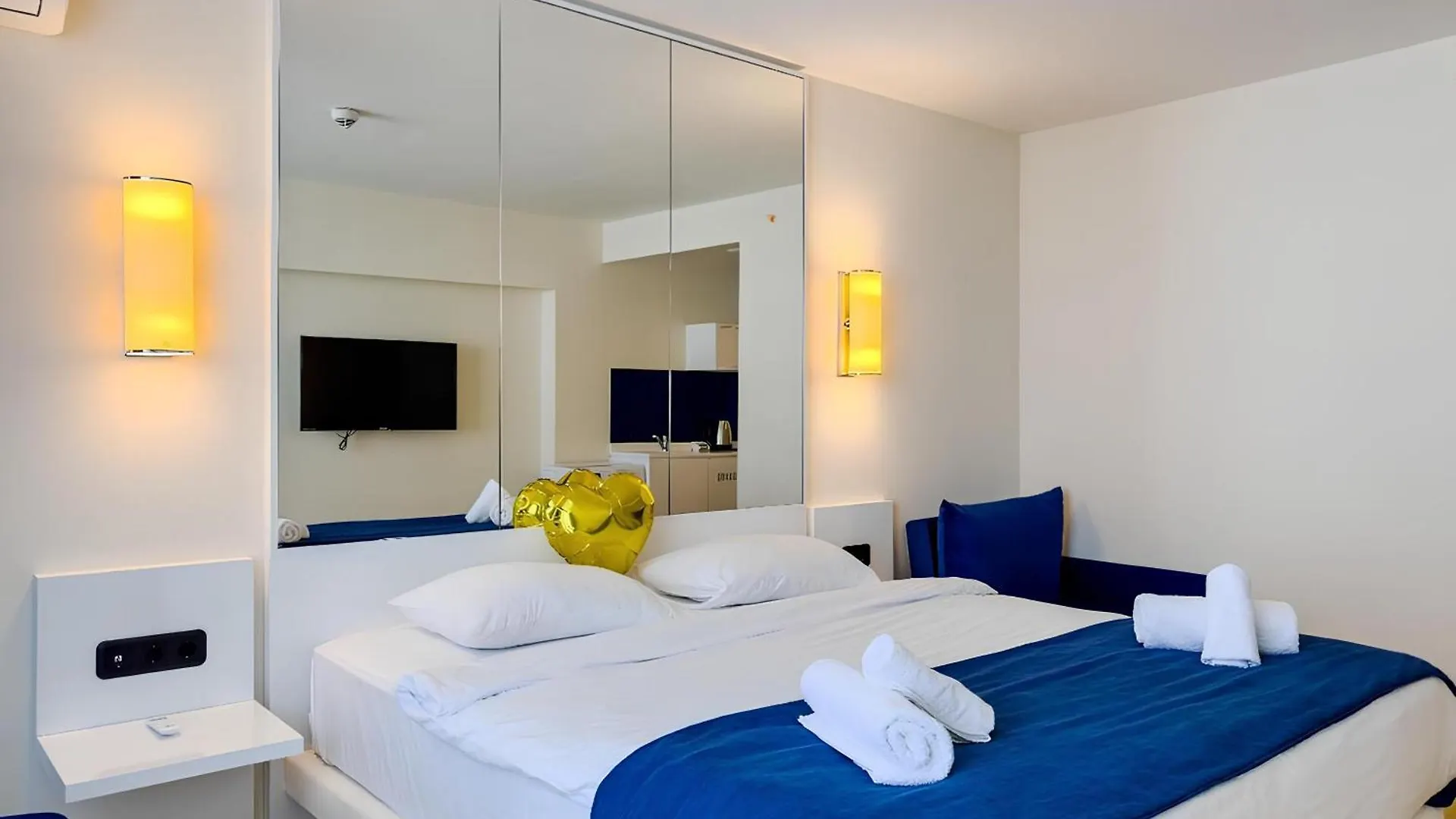 Seaside Aparthotel In Orbi City バトゥーミ アパート